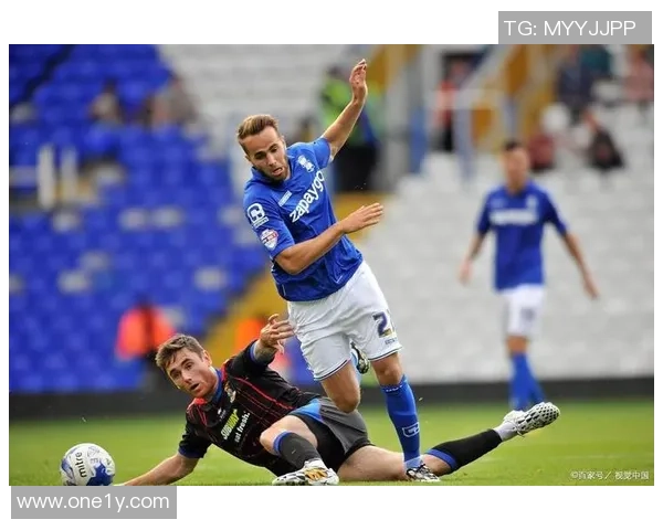 伯明翰足球群热议赛季表现与未来发展展望的精彩讨论