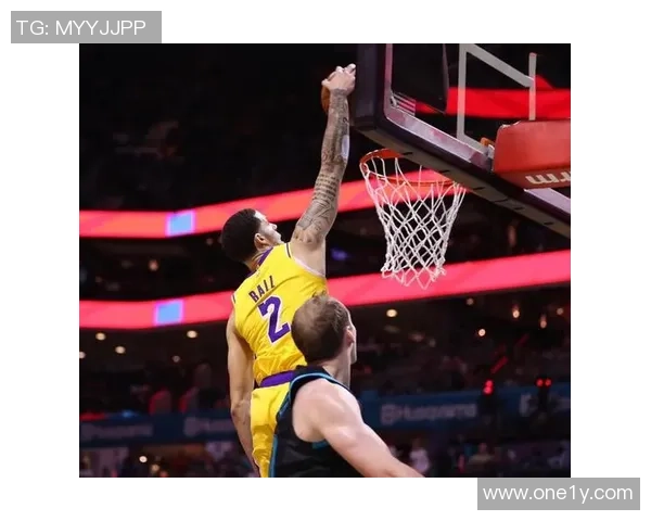 胡蜂足球：重燃激情的赛场传奇与球迷心中的永恒记忆