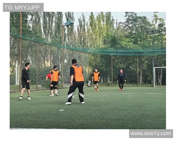 足球交友圈：在绿茵场上结识志同道合的朋友与激情分享